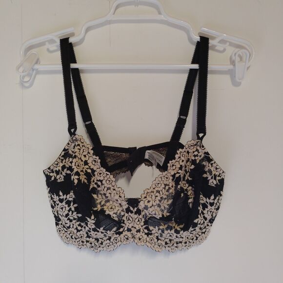 Wacoal Embrace Lace Plunge Bra Black 40DD - Picture 4 of 8